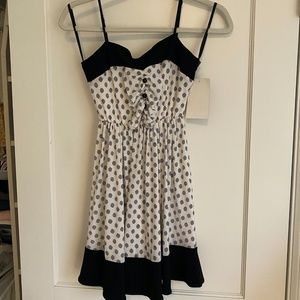 Un Deux Trois Black and White Dress Size 12 NWT